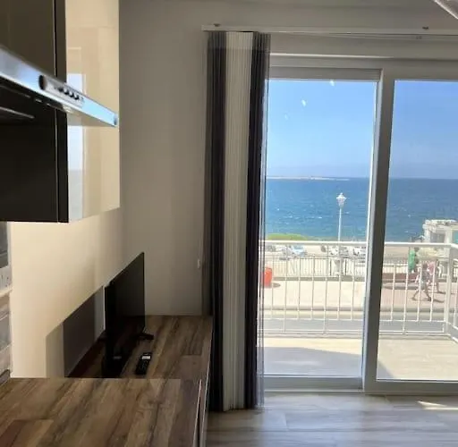 Bugibba Blue Horizon *